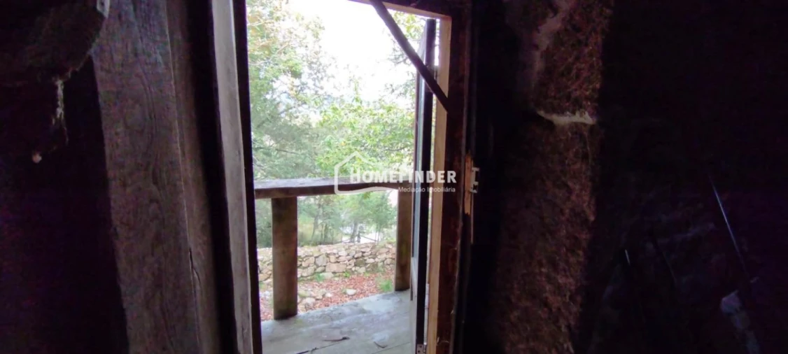 Quinta T3 para Venda em Castro Laboreiro e Lamas de Mouro Foto 23