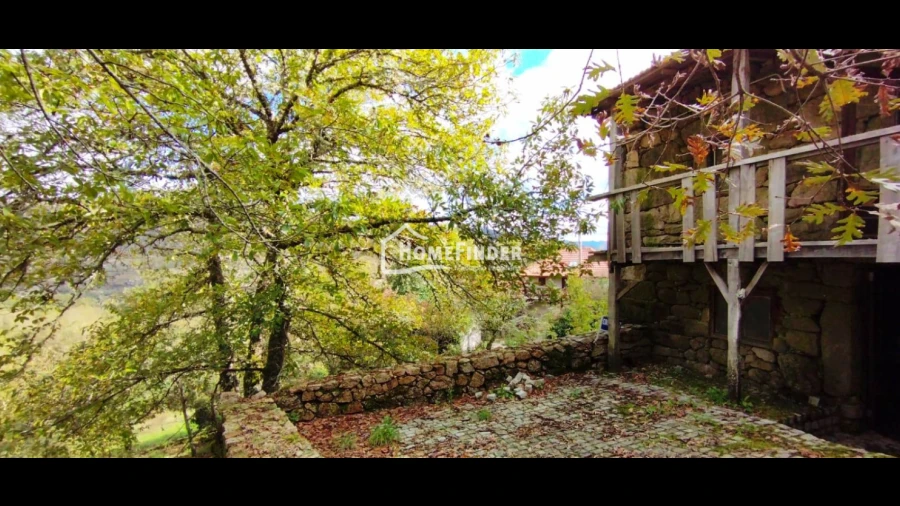 Quinta T3 para Venda em Castro Laboreiro e Lamas de Mouro