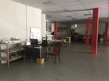 Loja para Venda em Vila Nova de Famalicão e Calendário