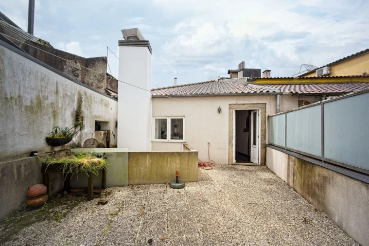 Apartamento T2 para Venda em Braga (Maximinos, Sé e Cividade) Foto 25