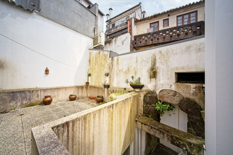 Apartamento T2 para Venda em Braga (Maximinos, Sé e Cividade) Foto 27