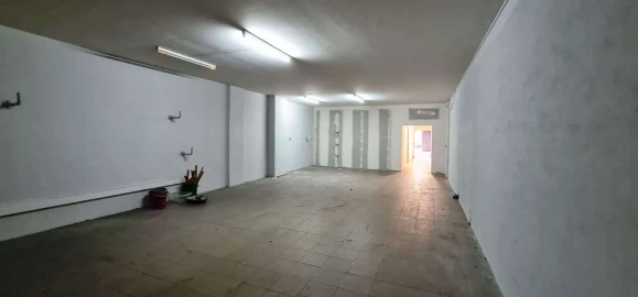 Loja para Venda em Lomar e Arcos