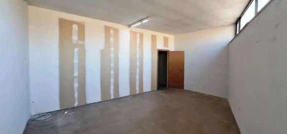 Loja para Venda em Lomar e Arcos