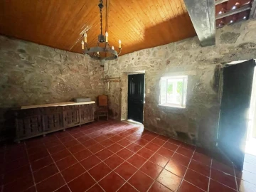 Moradia T4 para Venda em Lago