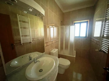 Moradia T4 para Venda em Lago