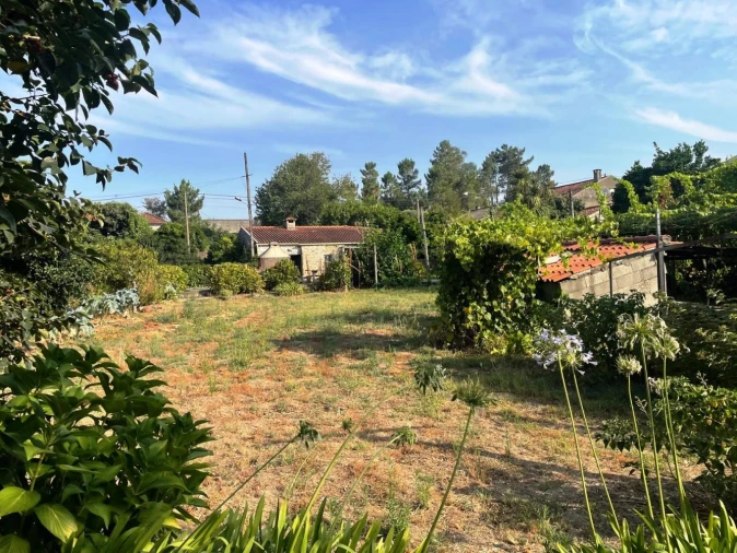 Moradia T4 para Venda em Lago Foto 47