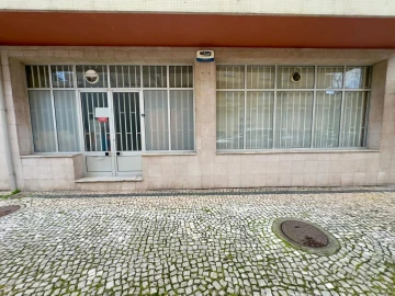 Loja para Venda em Braga (São José de São Lázaro e São João do Souto)