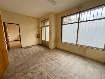 Loja para Venda em Braga (São José de São Lázaro e São João do Souto)