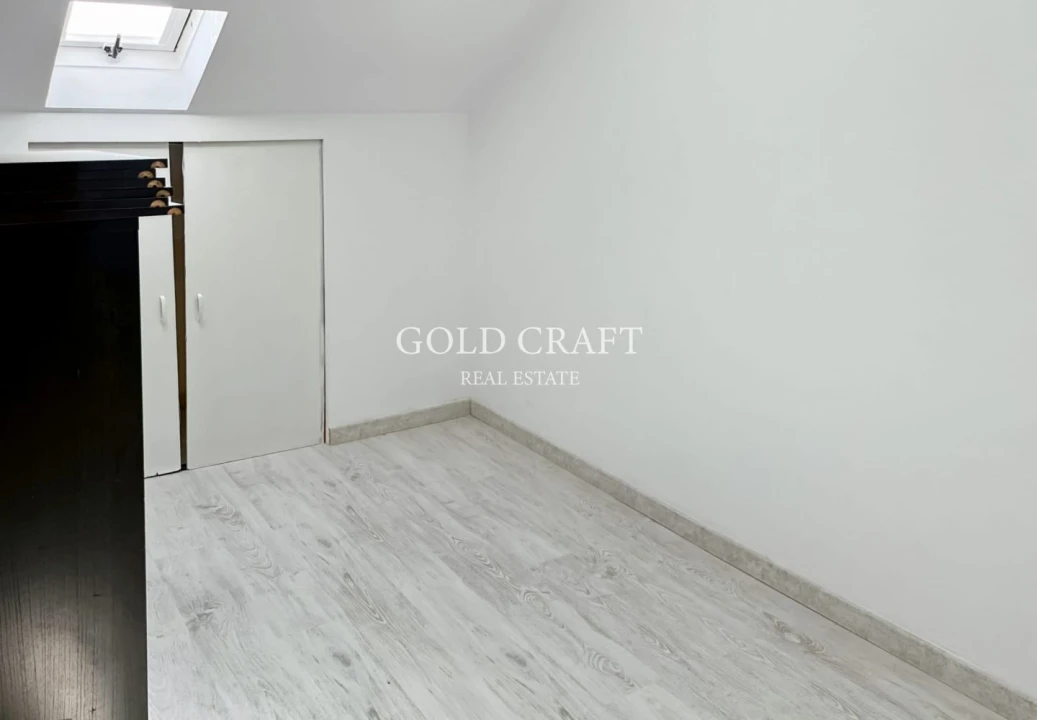 Moradia T9 para Venda em Ajuda Foto 17