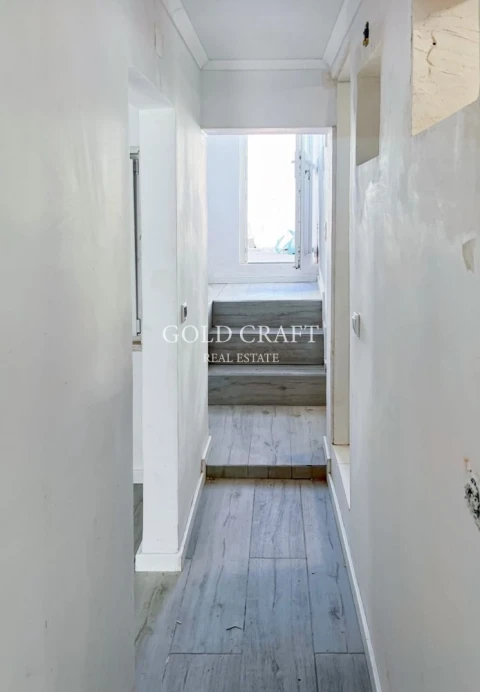 Moradia T9 para Venda em Ajuda