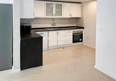 Moradia T9 para Venda em Ajuda