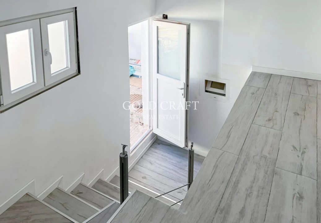 Moradia T9 para Venda em Ajuda Foto 16