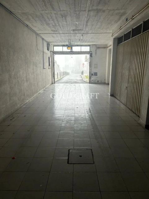 Garagem para Arrendamento em Mina de Água