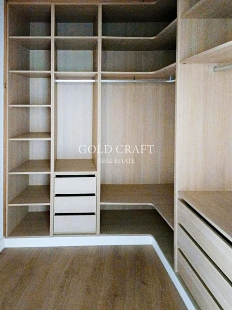 Moradia T4 para Venda em Queluz e Belas