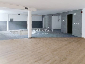 Moradia T4 para Venda em Queluz e Belas