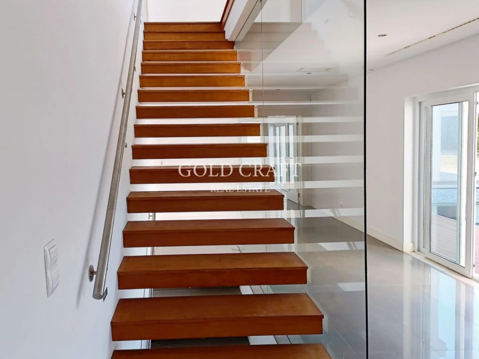 Moradia T4 para Venda em Queluz e Belas Foto 34