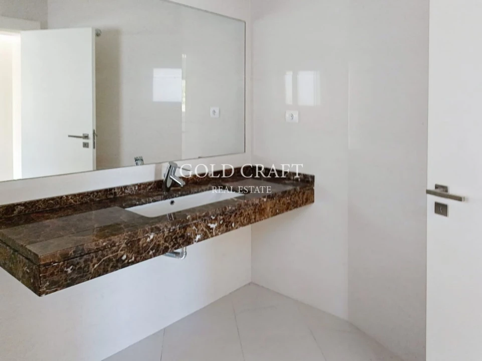 Moradia T4 para Venda em Queluz e Belas Foto 16