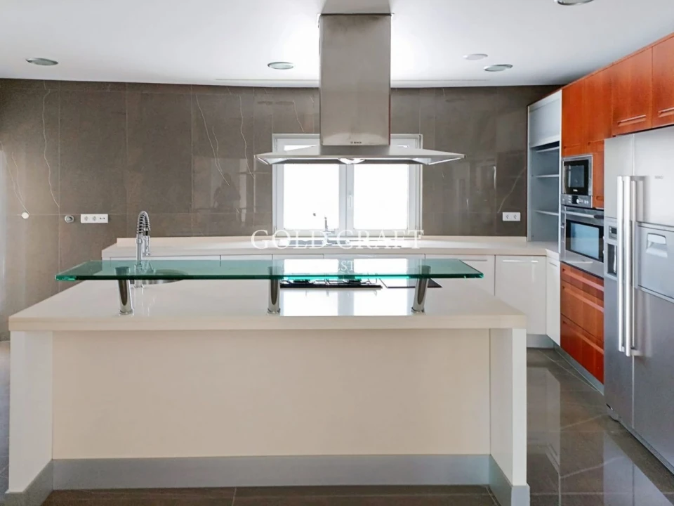 Moradia T4 para Venda em Queluz e Belas Foto 8