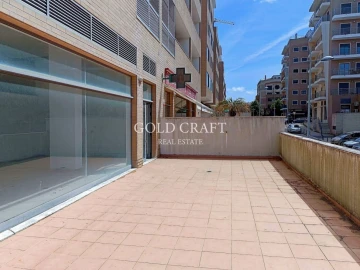 Loja para Arrendamento em Mina de Água