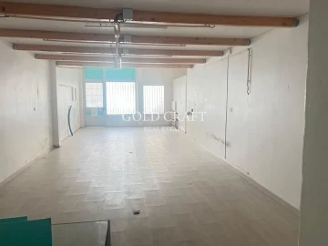 Loja para Venda em Loures