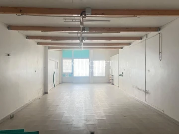 Loja para Venda em Loures