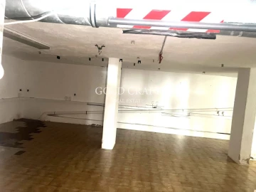 Loja para Venda em Loures