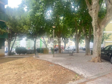 Loja para Venda em Agualva e Mira-Sintra