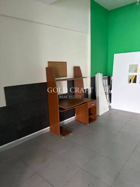 Loja para Venda em Falagueira-Venda Nova