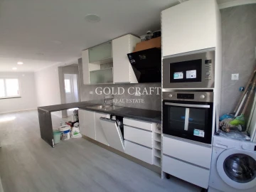 Apartamento T2 para Venda em Benfica