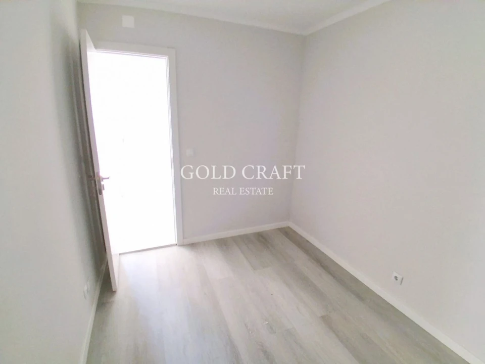 Apartamento T2 para Venda em Benfica Foto 9