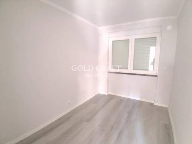 Apartamento T2 para Venda em Benfica Foto 11