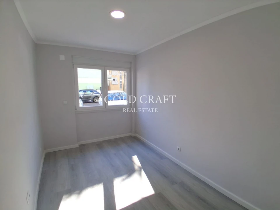 Apartamento T2 para Venda em Benfica Foto 16