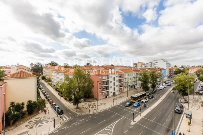 Apartamento T7 para Venda em Alvalade