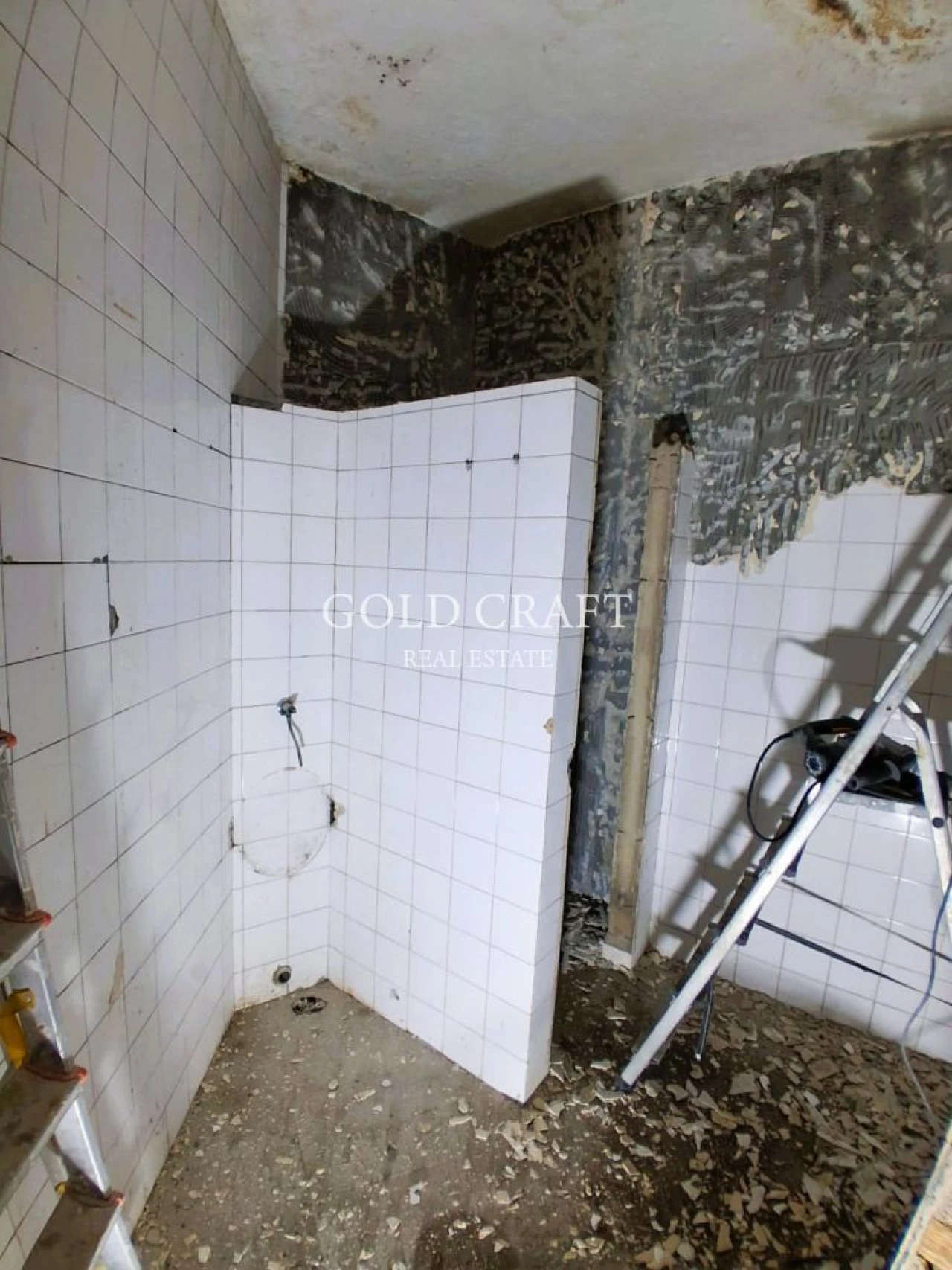 Loja para Arrendamento em Queluz e Belas Foto 14