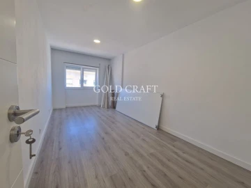 Apartamento T3 para Venda em Baixa da Banheira e Vale da Amoreira