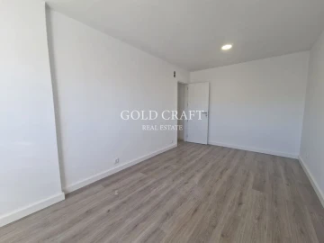 Apartamento T3 para Venda em Baixa da Banheira e Vale da Amoreira