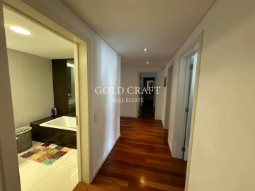 Apartamento T4 para Venda em Sacavém e Prior Velho