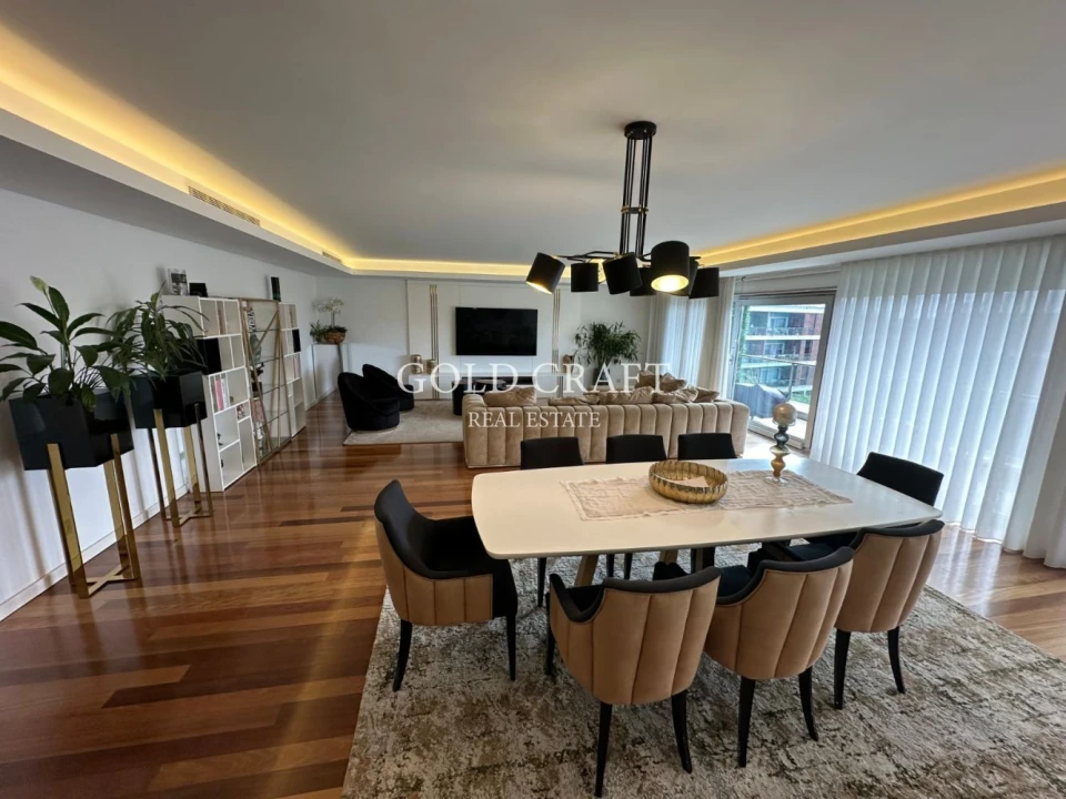 Apartamento T4 para Venda em Sacavém e Prior Velho Foto 3