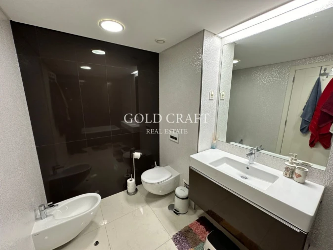 Apartamento T4 para Venda em Sacavém e Prior Velho Foto 32