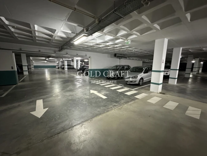 Apartamento T4 para Venda em Sacavém e Prior Velho Foto 43