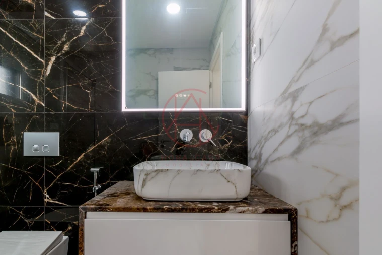 Moradia T4 para Venda em Quinta do Conde Foto 32