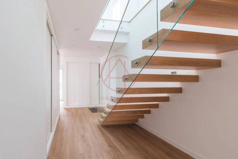 Moradia T4 para Venda em Quinta do Conde Foto 18