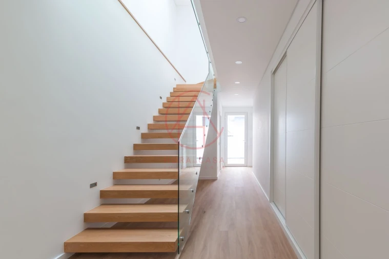 Moradia T4 para Venda em Quinta do Conde Foto 17