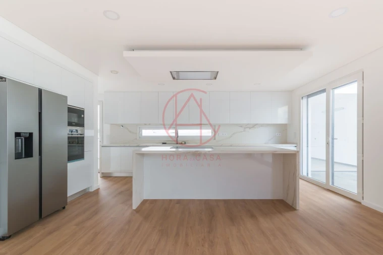 Moradia T4 para Venda em Quinta do Conde Foto 13