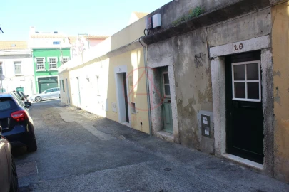 Moradia T1 para Venda em Alcantara