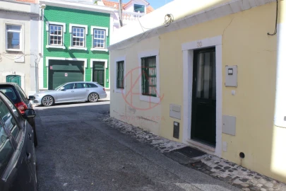 Moradia T1 para Venda em Alcantara