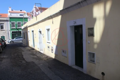 Moradia T1 para Venda em Alcantara