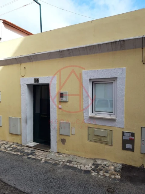 Moradia T1 para Venda em Alcantara