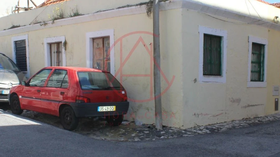 Moradia T1 para Venda em Alcantara