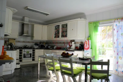 Quinta T6 para Venda em Alhos Vedros